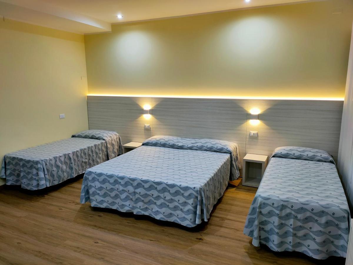 רימיני Park Hotel מראה חיצוני תמונה