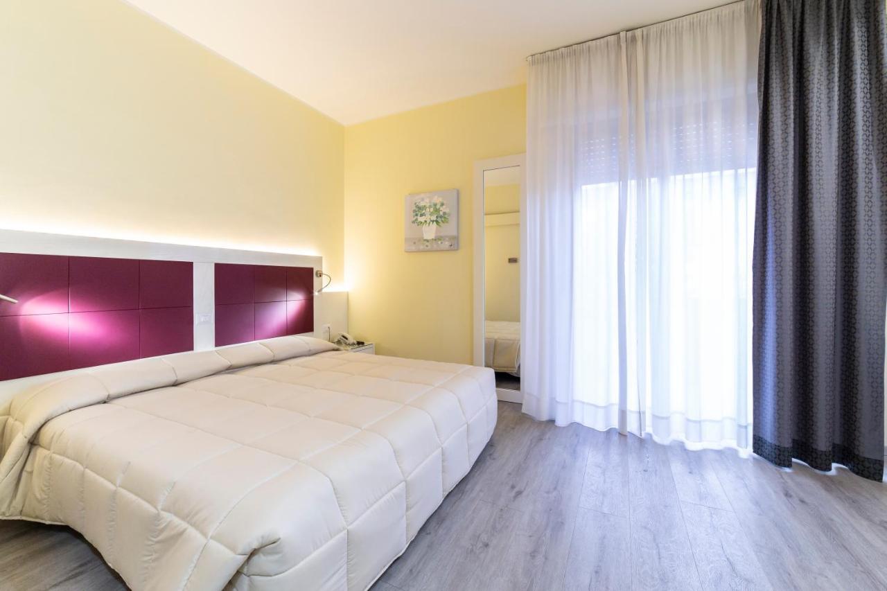 רימיני Park Hotel מראה חיצוני תמונה