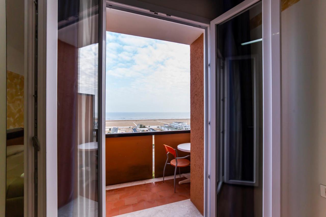 רימיני Park Hotel מראה חיצוני תמונה