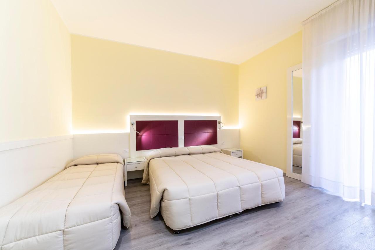 רימיני Park Hotel מראה חיצוני תמונה