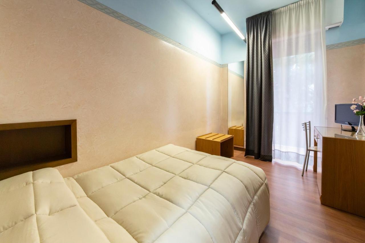 רימיני Park Hotel מראה חיצוני תמונה
