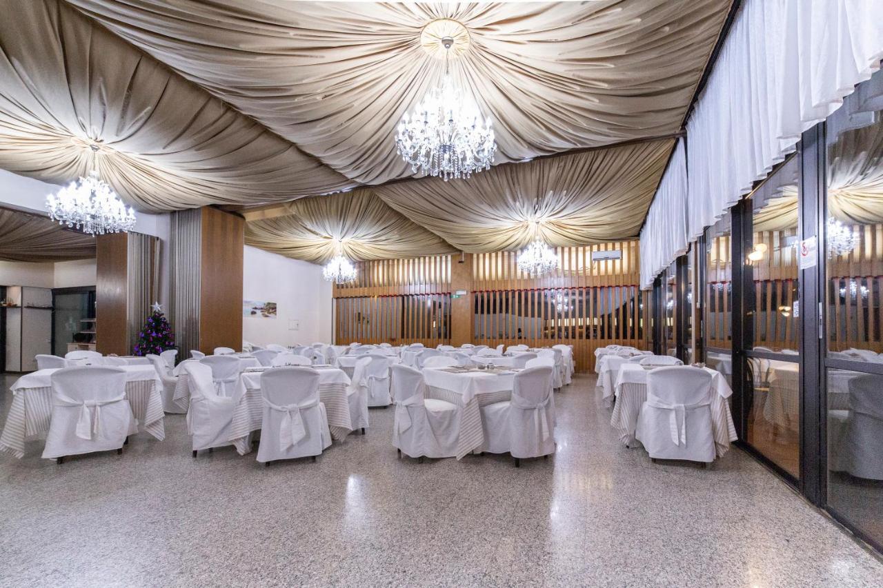 רימיני Park Hotel מראה חיצוני תמונה