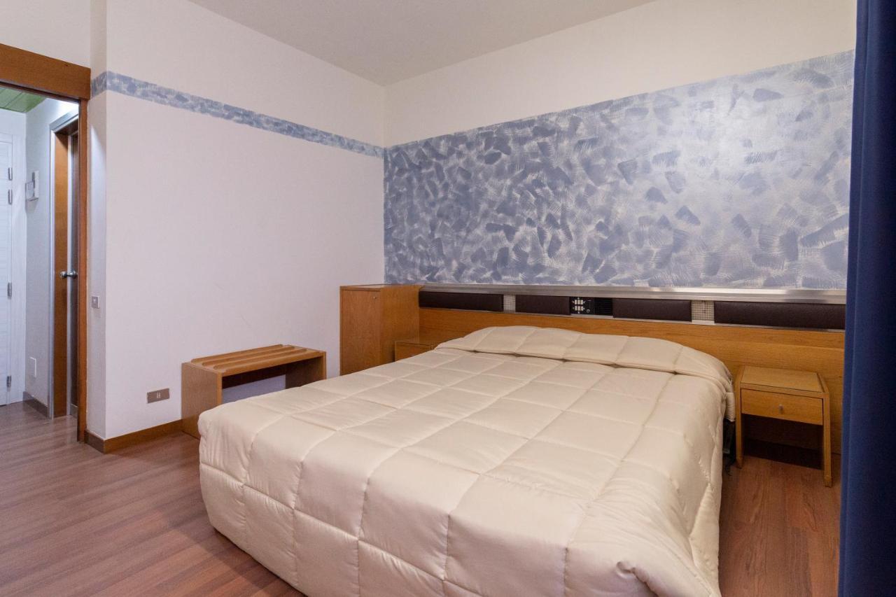 רימיני Park Hotel מראה חיצוני תמונה